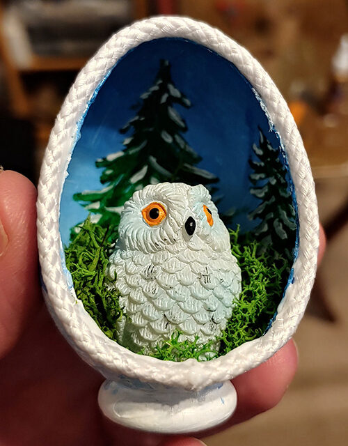 Snowy Owl Eggshell Diorama