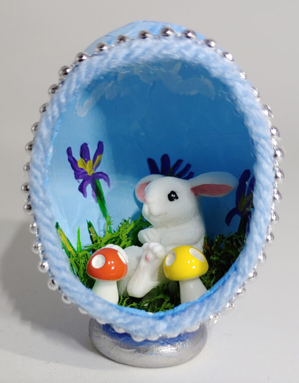 Bunny Rabbit Eggshell Diorama #18