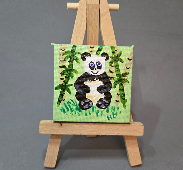 Panda 2x2 Miniature w/Easel